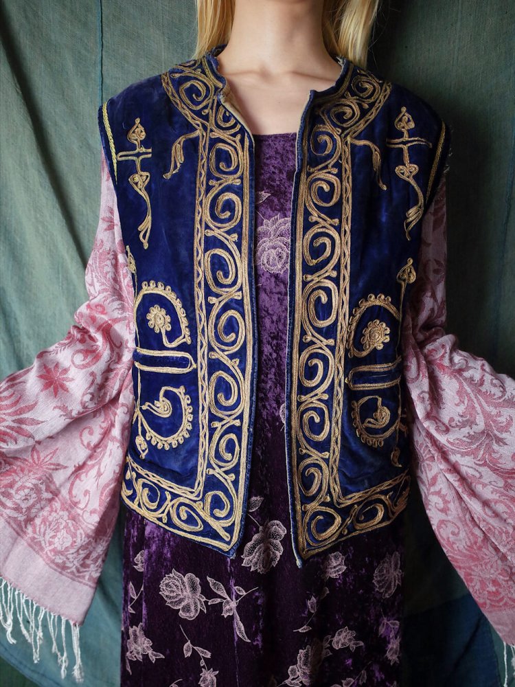 Pakistan Embroidery Boro Velvet Vest