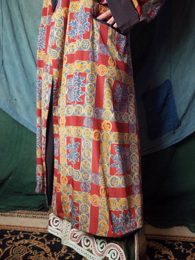 c.1950s Classic Print Pattern Silk Luxury Smoking Gown