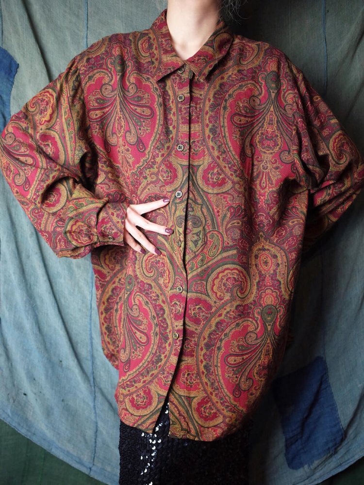 Symmetric Arabesque Big Silhouette Rayon Shirt