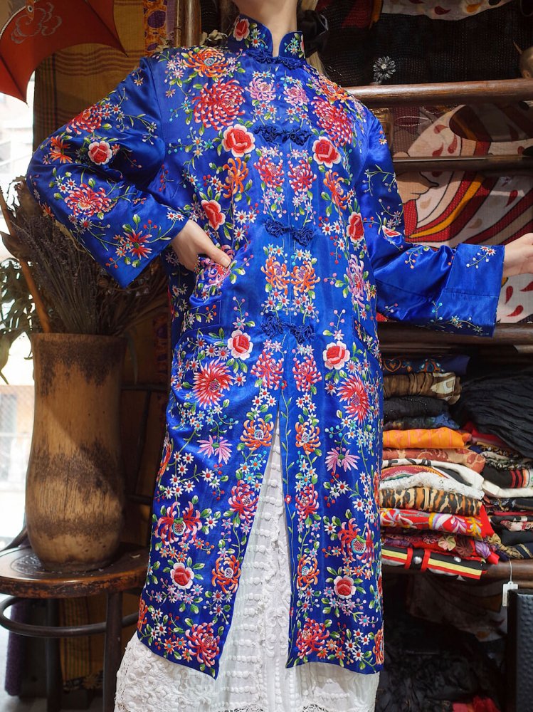 c.1960s Chinese Embroidery Silk Long Jacket