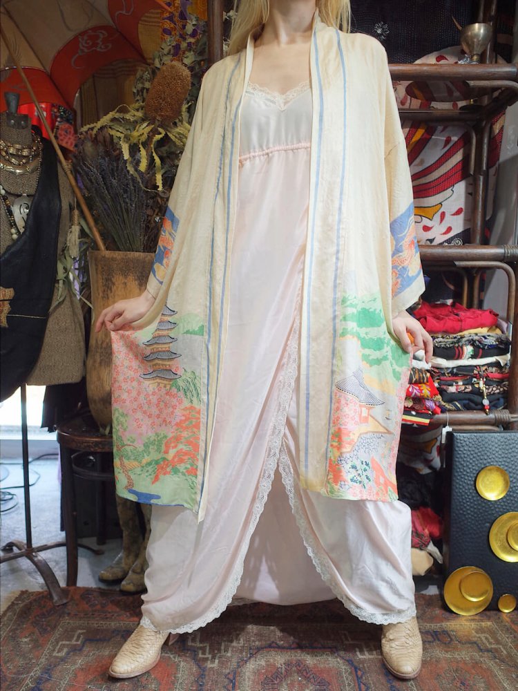 c.1920s ζ &  Japonism Raw Silk Gown