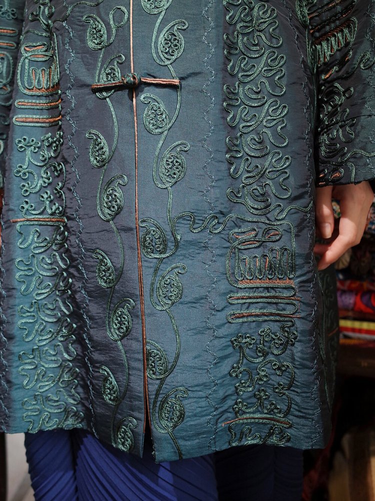 Embroidery Silk/Rayon Long China Jacket