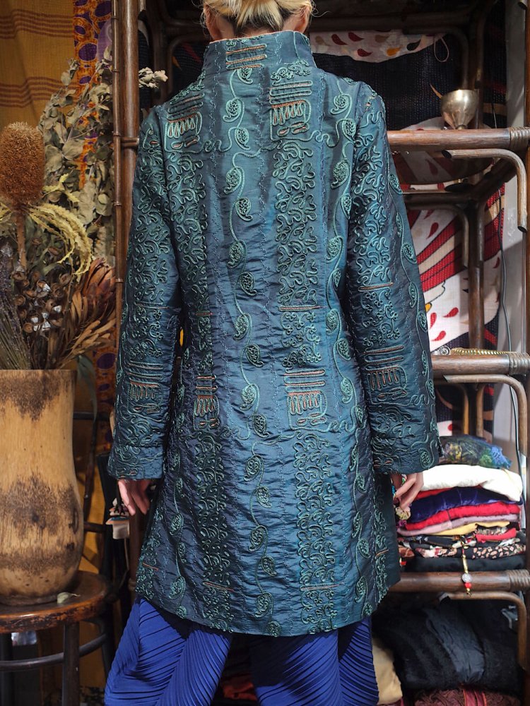 Embroidery Silk/Rayon Long China Jacket