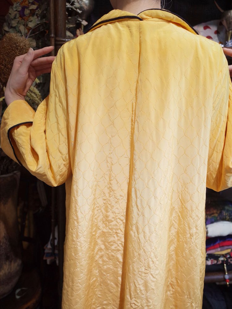 c.1940s Yellow Quilting Embroidery Gown / Dress