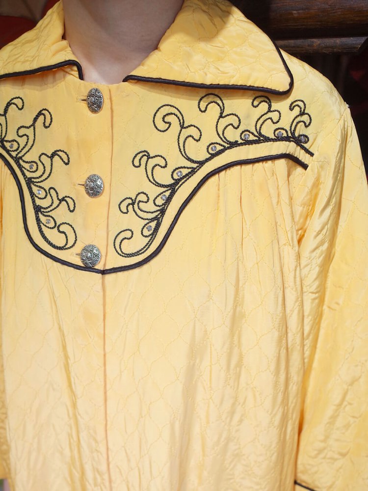 c.1940s Yellow Quilting Embroidery Gown / Dress