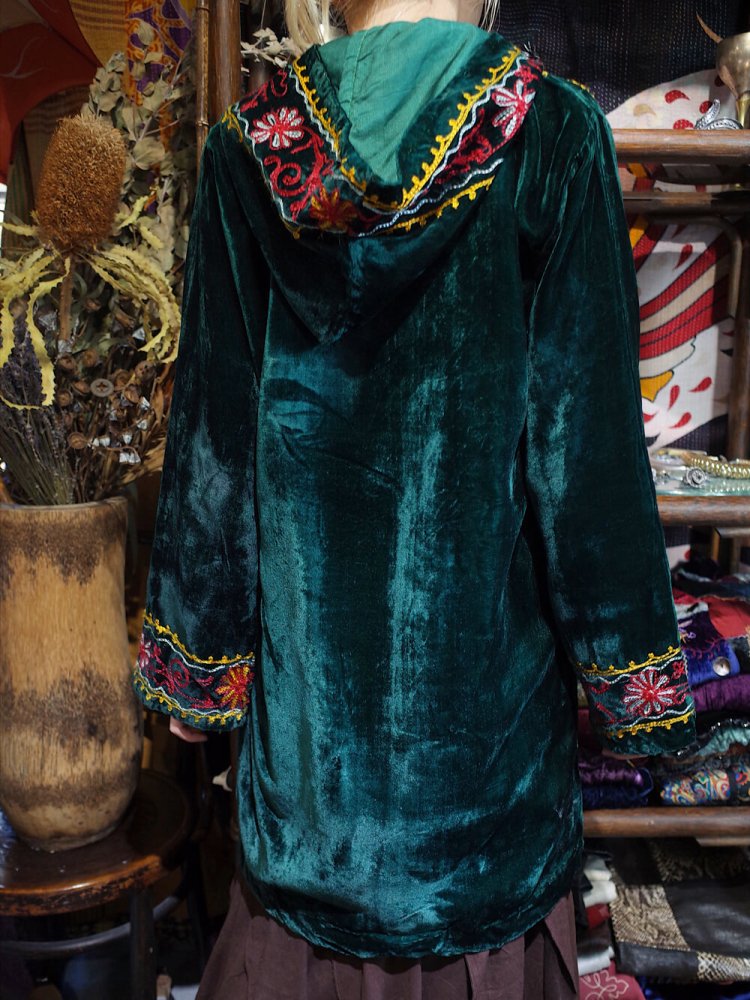 c.1970s India Embroidery Deep Green Velvet Hoodie