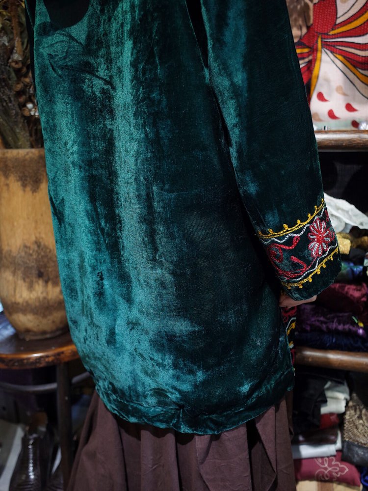 c.1970s India Embroidery Deep Green Velvet Hoodie