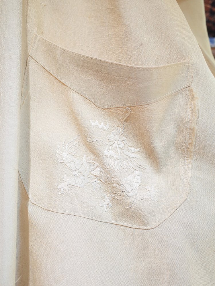 c.1920s White Dragon Embroidery Gown