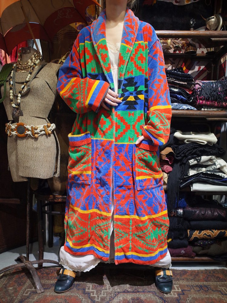 Native Rug Pattern Pile Gown Coat