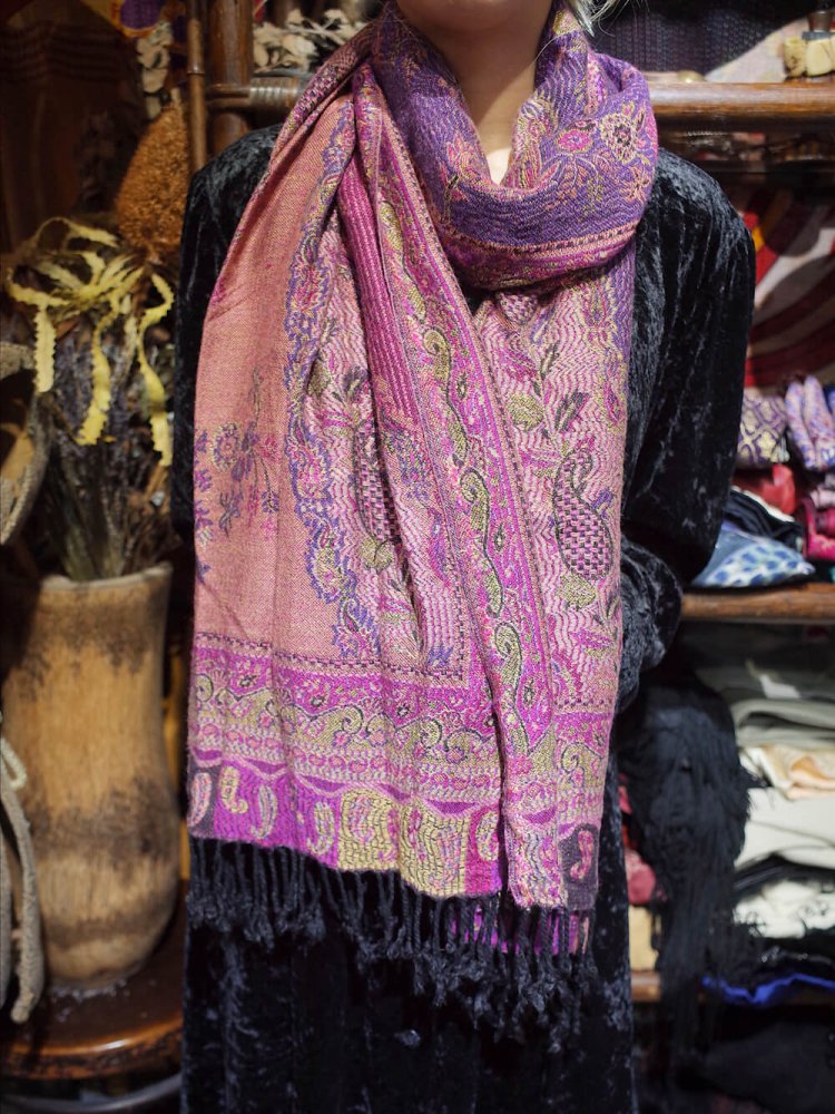 Vintage Ƚ Stole Purple&Pink Paisley