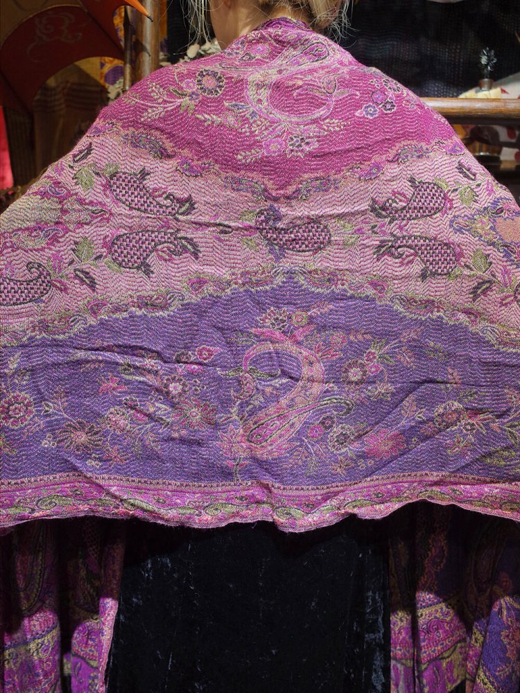 Vintage Ƚ Stole Purple&Pink Paisley