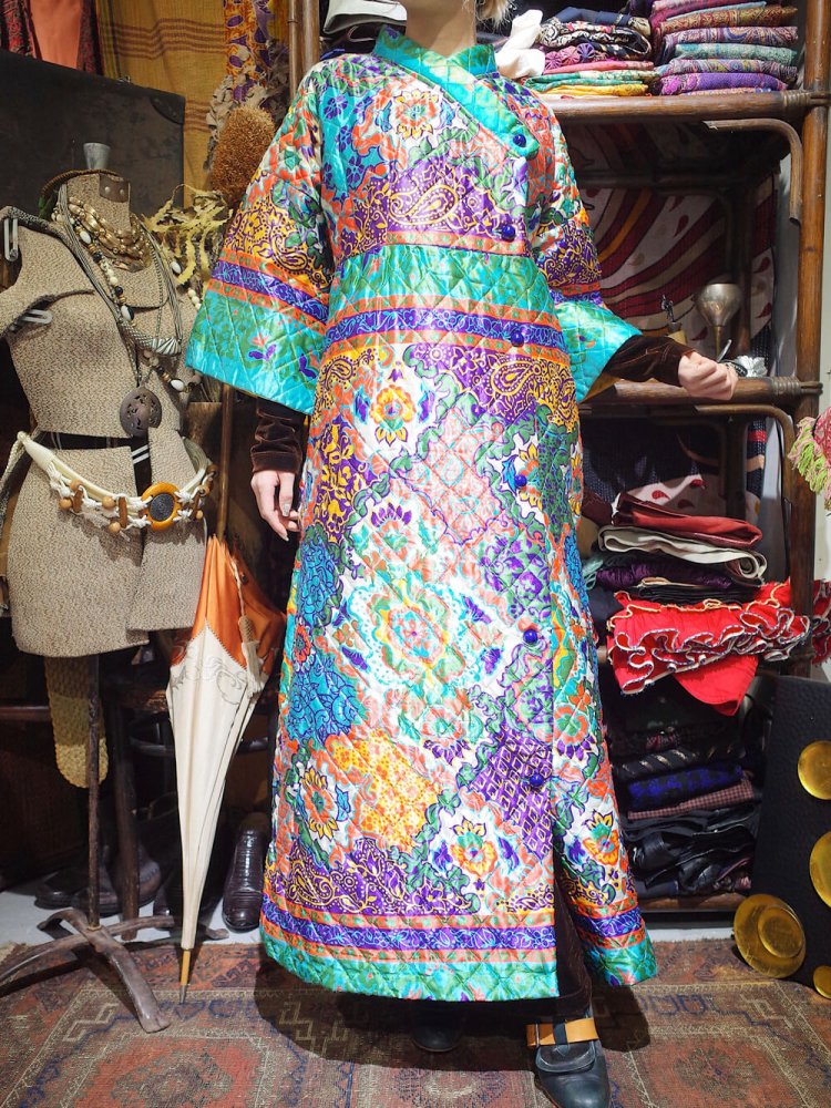 c.1970s Oriental Arabesque Quilting Gown Dress