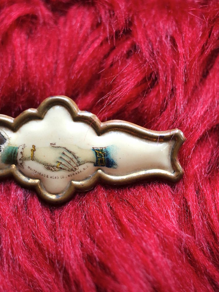 Early1900s Antique Brooch Odd Fellows / Shake Hands