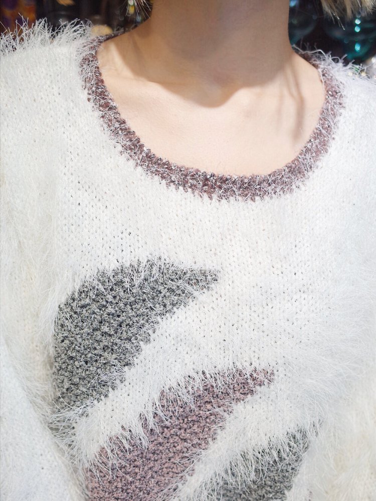 Moke Moke Shaggy Knit Sweater