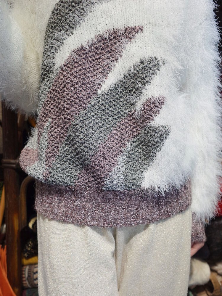 Moke Moke Shaggy Knit Sweater