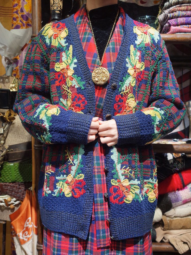 Hand Knitted in URUGUAY Plaid  Flower Knit Cardigan