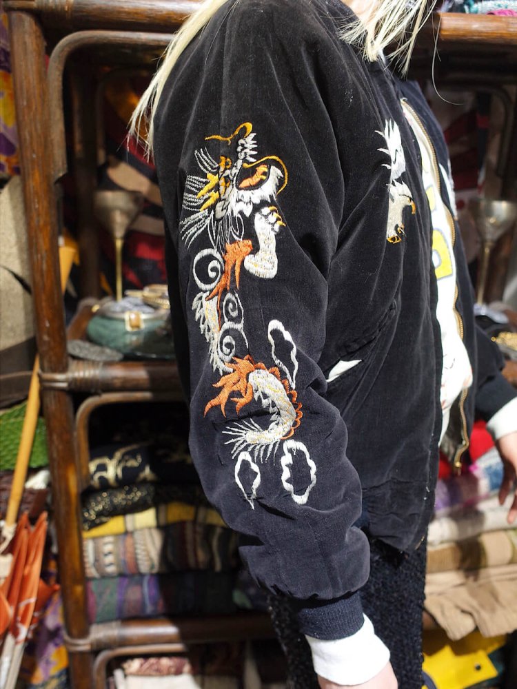 c.1950s JAPAN /  / µζ Black Velvet Souvenir Jacket Reversible