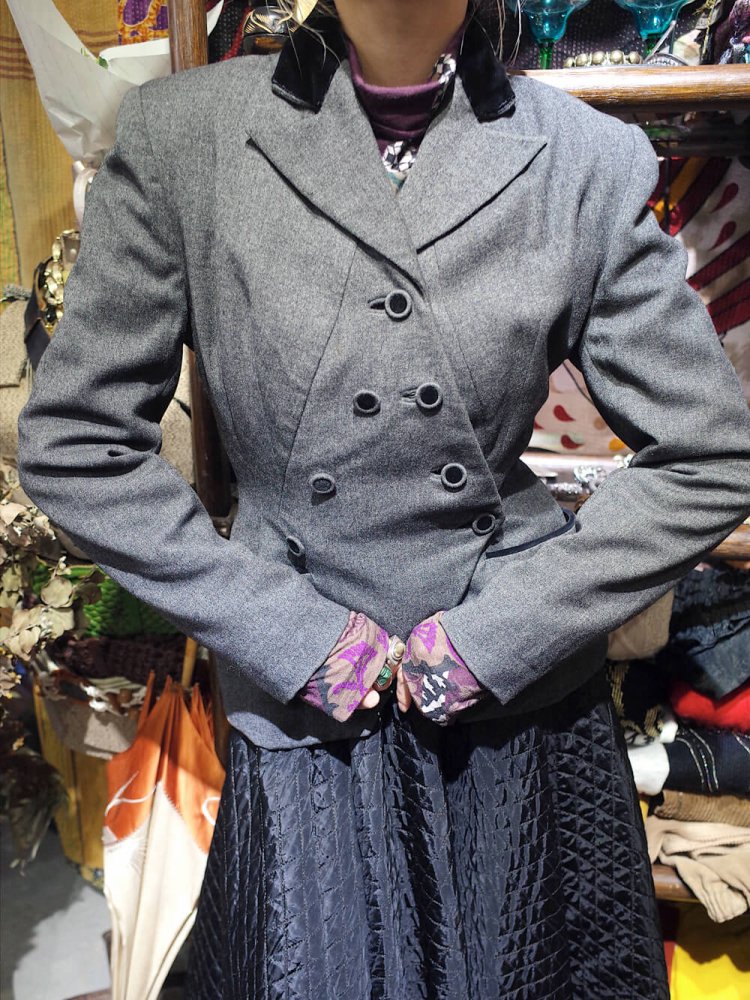 c.1940s Avant-garde Beautiful Silhouette Tailored Jacket