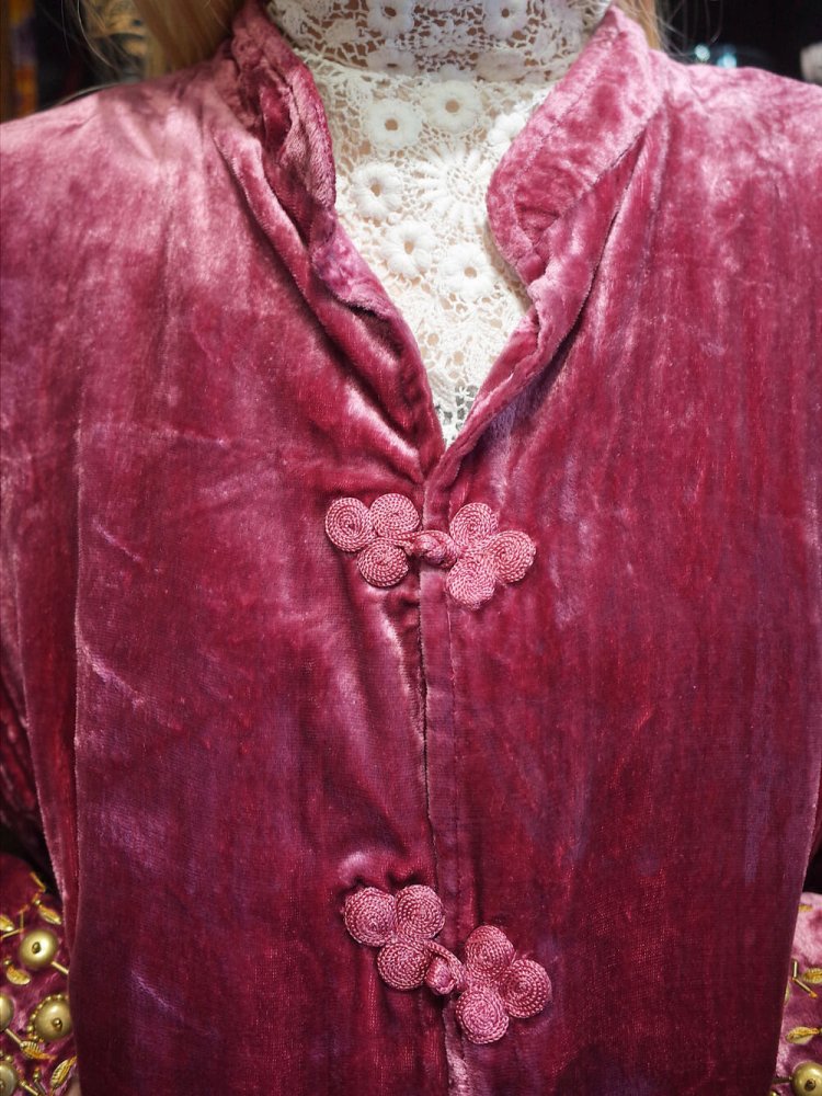 c.1960s Smoky Pink Velvet Chinese Metal Bijou Embroidery Gown