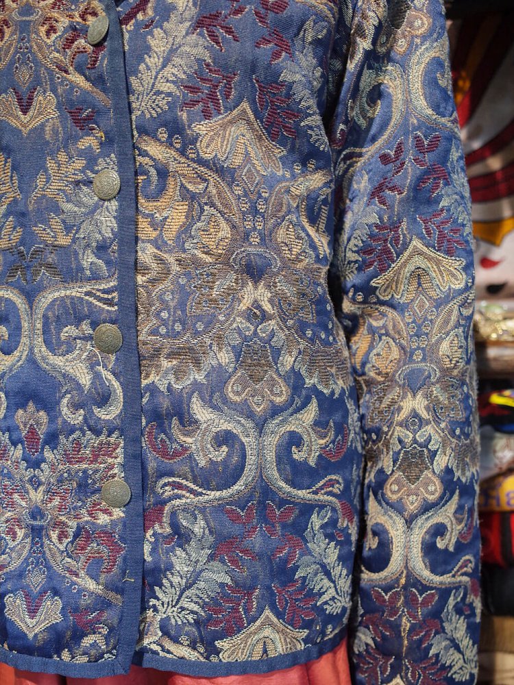 Arabesque Jacquard Woven Jacket