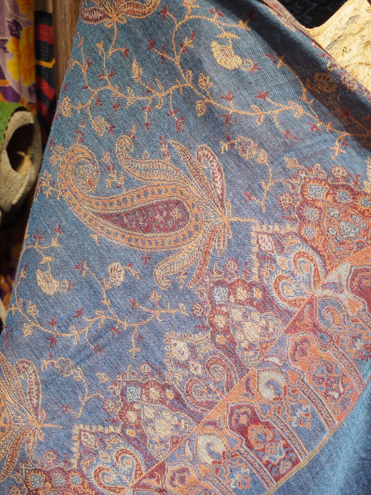 Vintage Ƚ Stole Smoke Blue / Orange Paisley