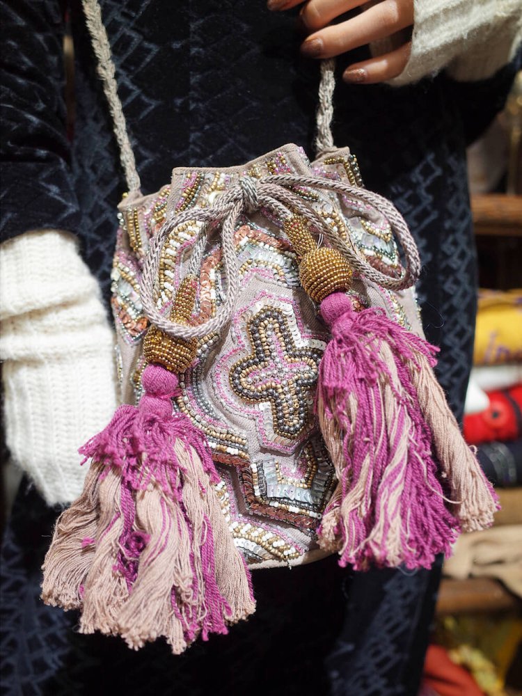 Vintage Bijou Embroidery Tassel  Bag