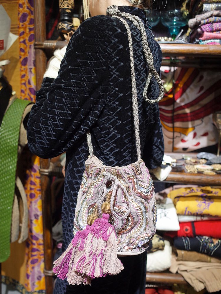 Vintage Bijou Embroidery Tassel  Bag