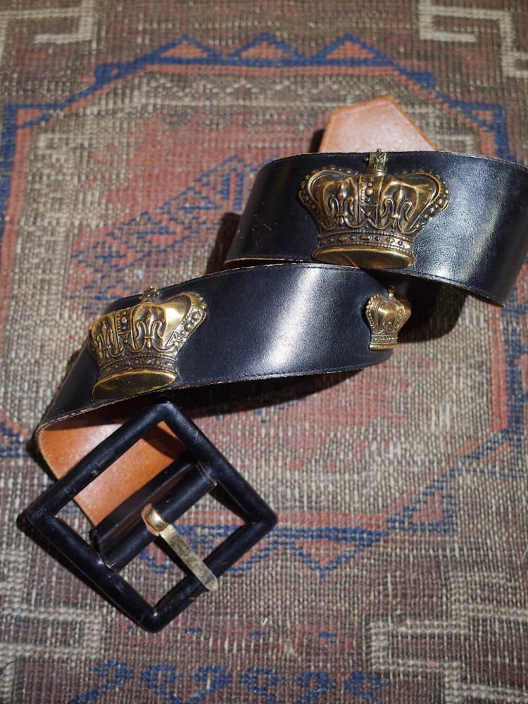 Vintage Crown Black Leather Belt