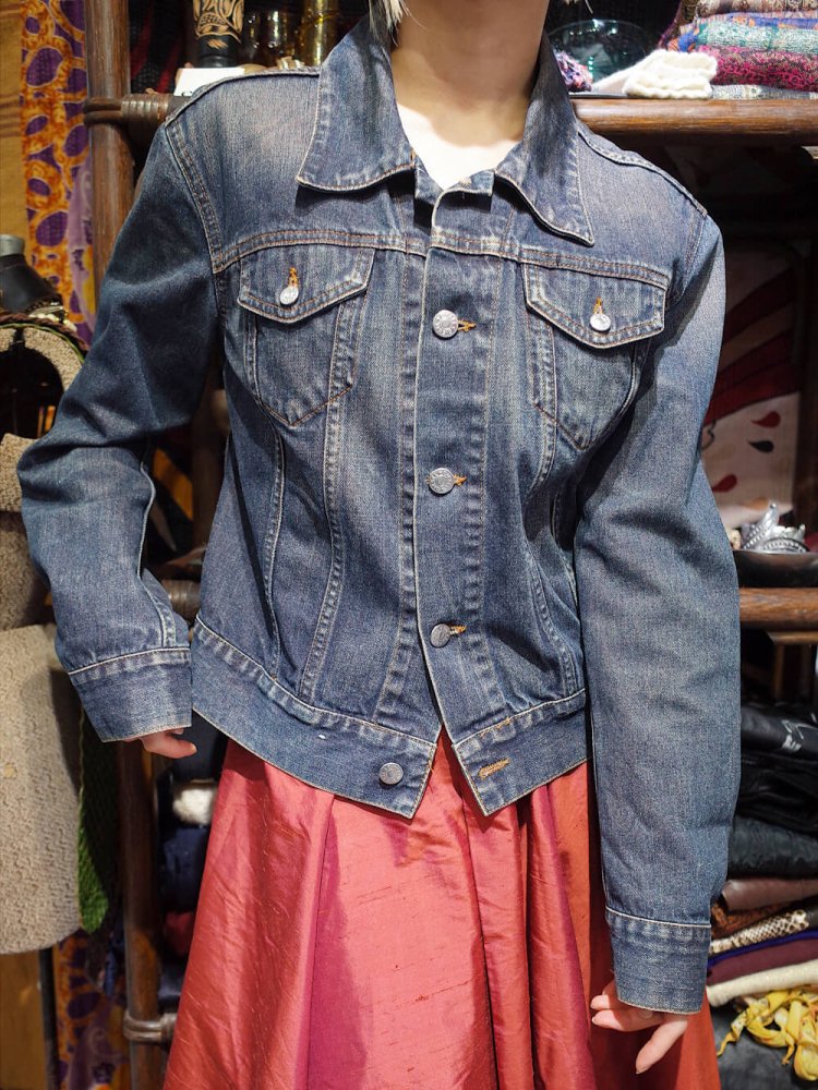 DIESEL Made in ITALY Indigo  Red Tight Denim Jacket