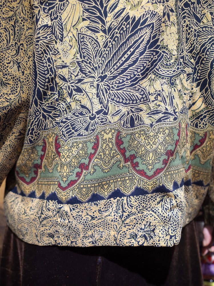 Arabesque  Paisley Light Jacket