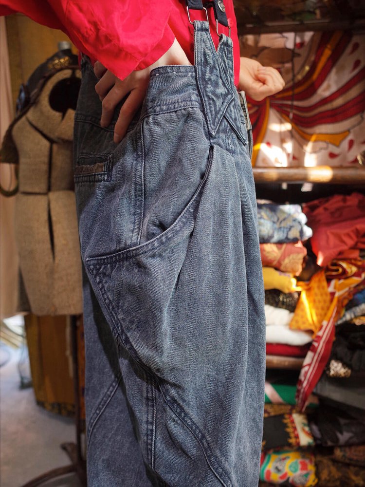 Switch Tapered Fade Black Denim with Suspender