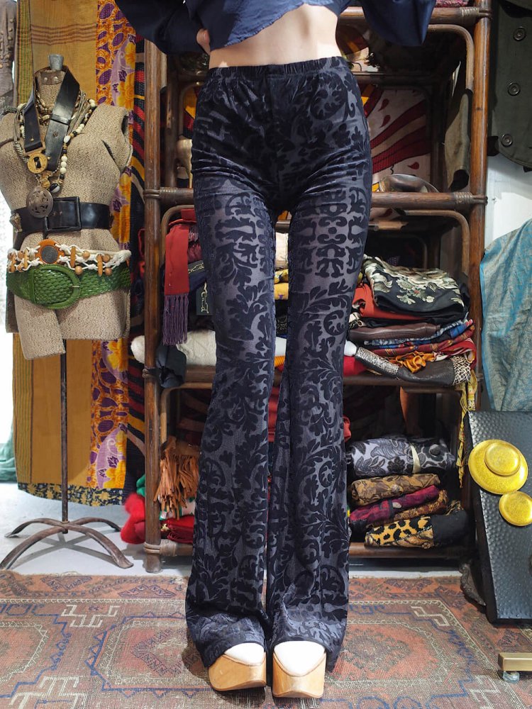 Arabesque Velvet Skinny Flare Pants