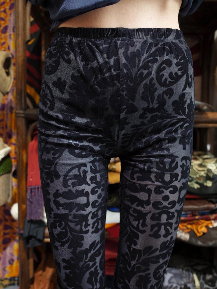 Arabesque Velvet Skinny Flare Pants