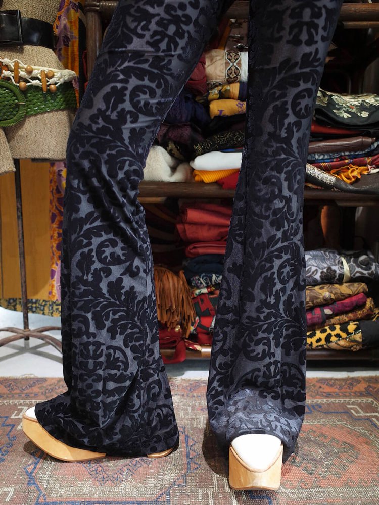 Arabesque Velvet Skinny Flare Pants