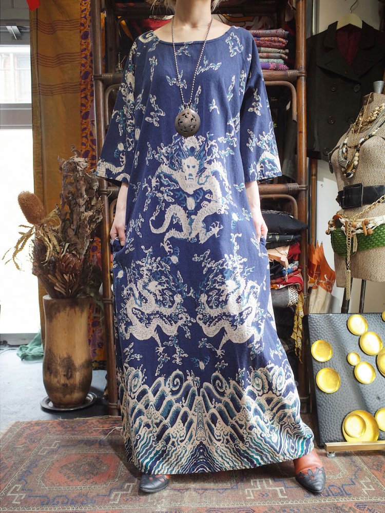 Oriental China Dragon Dress