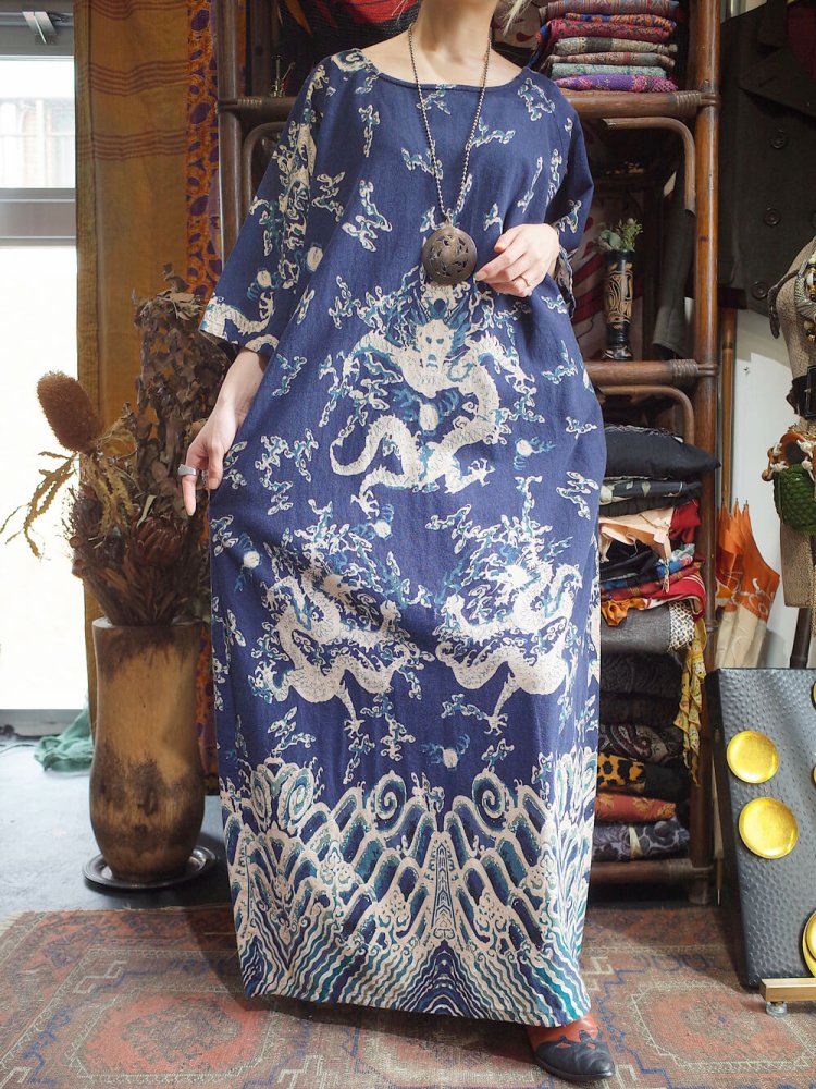 Oriental China Dragon Dress