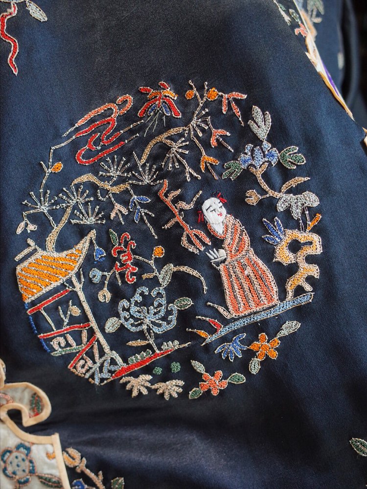 c.1930s Chinese Embroidery Silk Gown