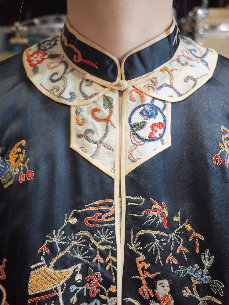 c.1930s Chinese Embroidery Silk Gown