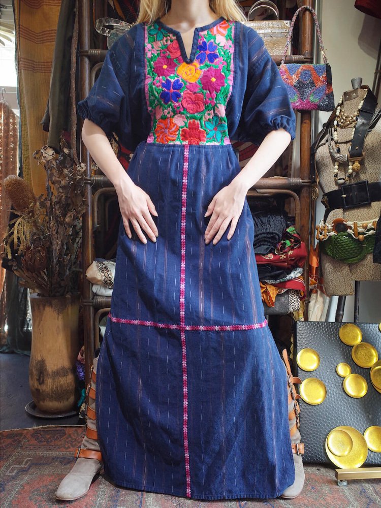 グアテマラ　刺繍　ワンピース