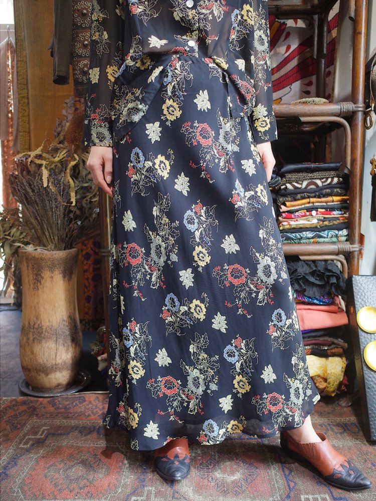 Oriental Flower Sheer Rayon Set up