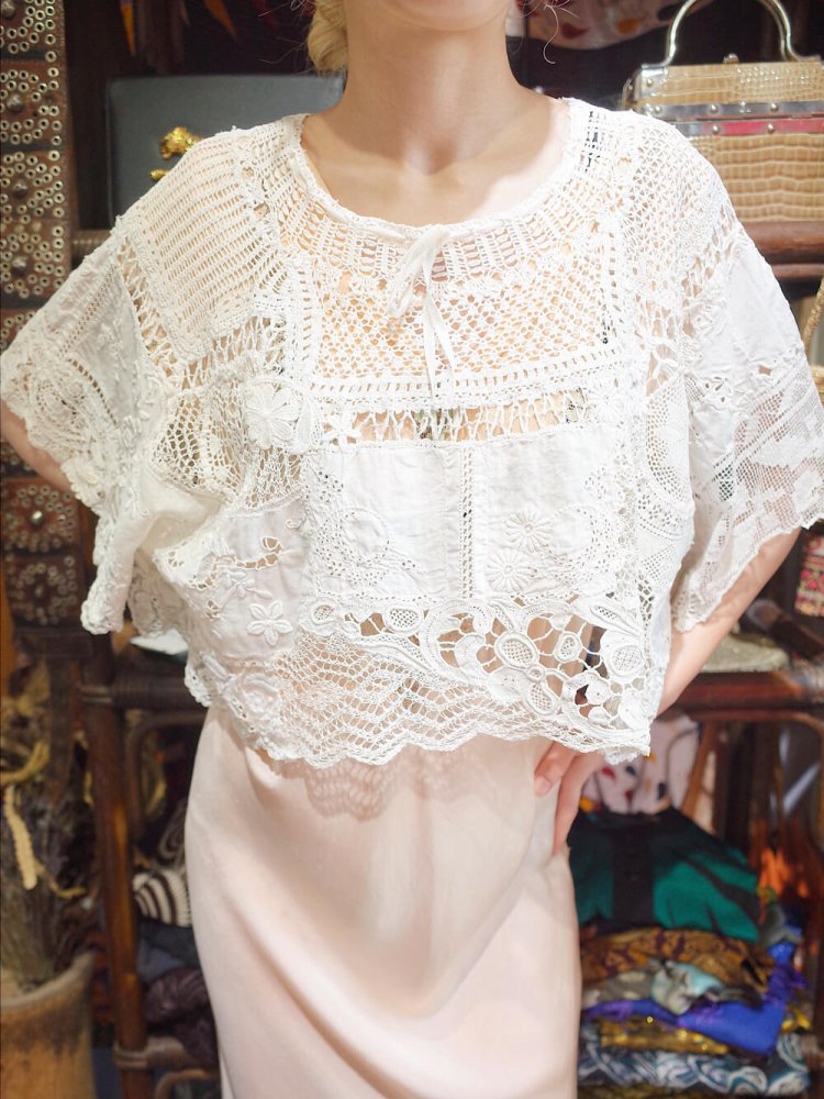 c.1950s Vintage Lace Cape