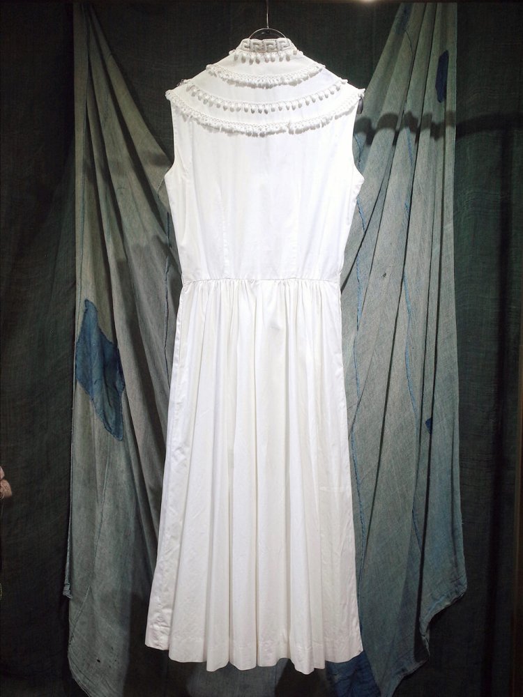 c.1950s Embroidery White Dress