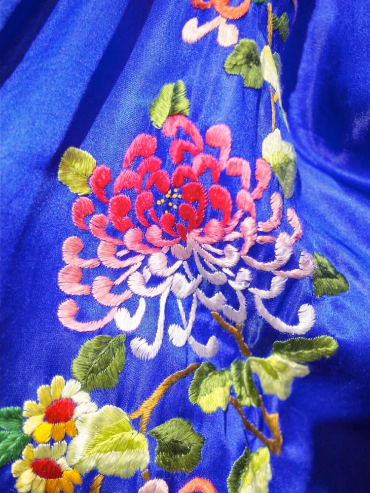 Beautiful Chinese Embroidery Silk Long Gown