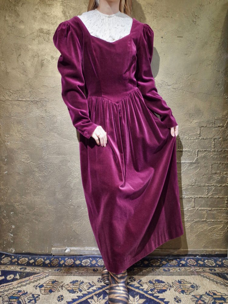 Square Neck  Gather Velvet Dress