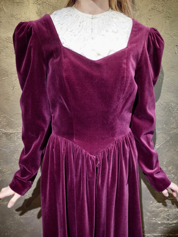 Square Neck  Gather Velvet Dress