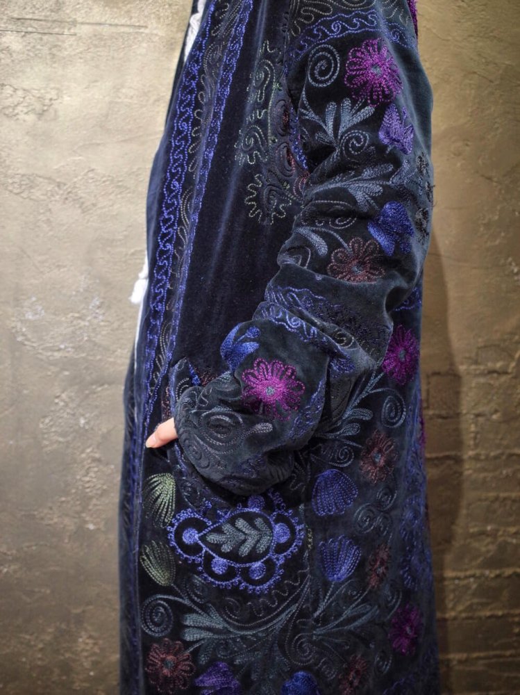 "From Turkey" c.1970s Suzani Deep Color Embroidery Black Velvet Long Jacket