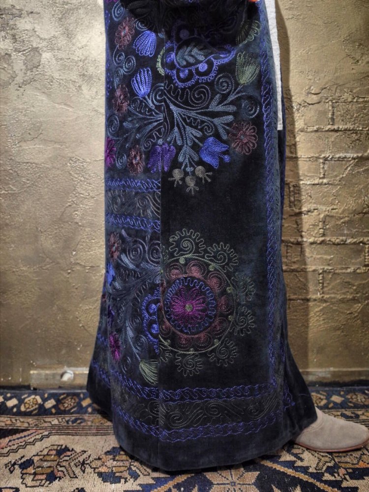 "From Turkey" c.1970s Suzani Deep Color Embroidery Black Velvet Long Jacket