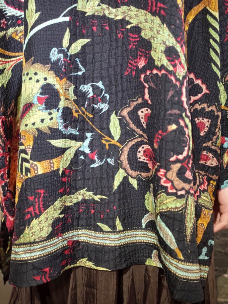 Exotic Oriental Pattern Silk China Shirt