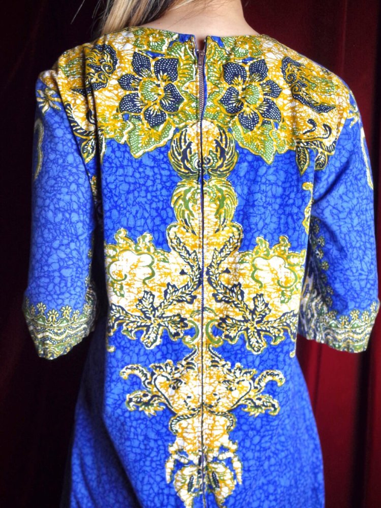 c.1970s China Buttons Navy Thailand Batik Dress