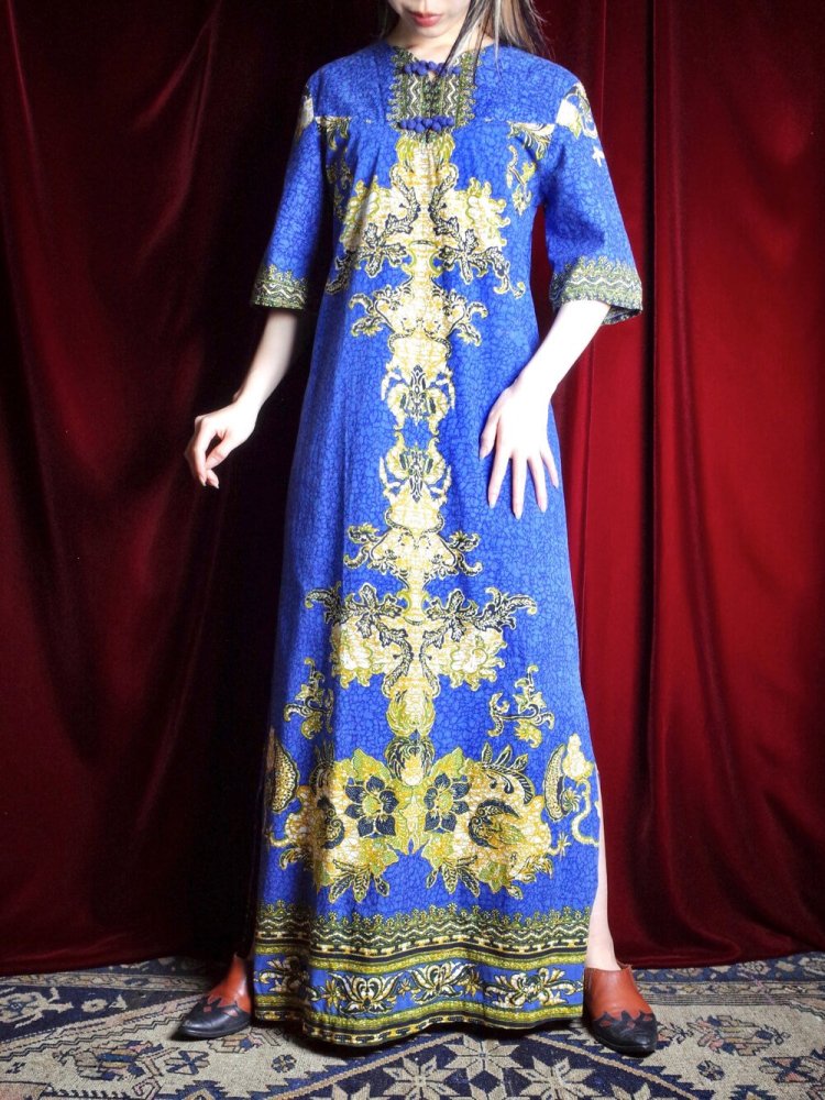 c.1970s China Buttons Navy Thailand Batik Dress